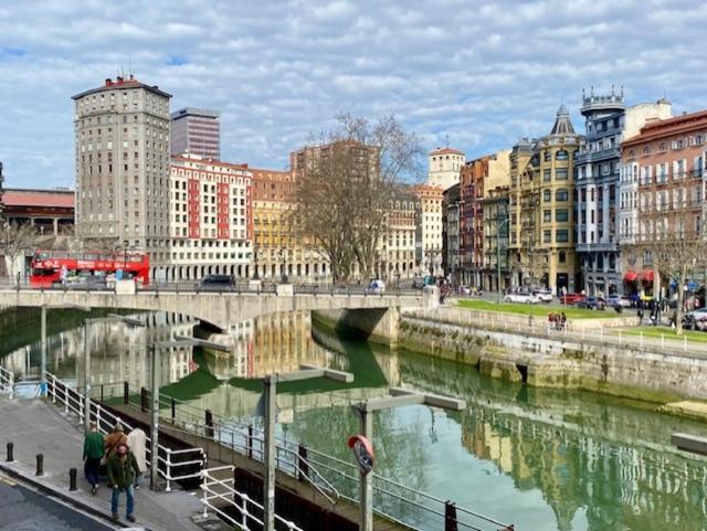Ferienwohnung Piso De Diseno Con Vistas A La Ria. Bilbao Exterior foto