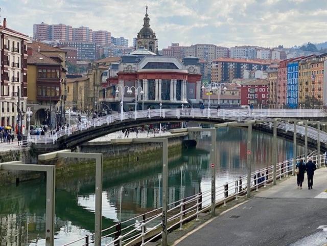 Ferienwohnung Piso De Diseno Con Vistas A La Ria. Bilbao Exterior foto